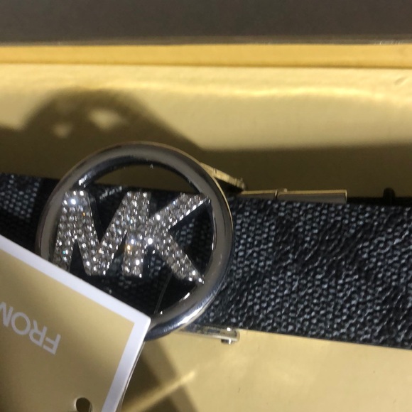 Michael Kors Women's MK Logo Belt- NIB - Picture 2 of 15